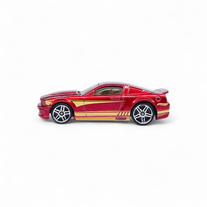 Ford Mustang 2007 A Escala 1:64 (Usado) 2