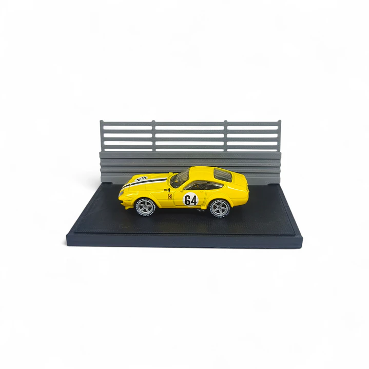 Ferrari 365 GTB Custom A Escala 1:64 10