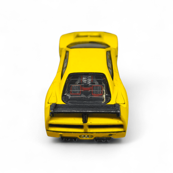 Ferrari F40 Competizione Custom A Escala 1:64 2