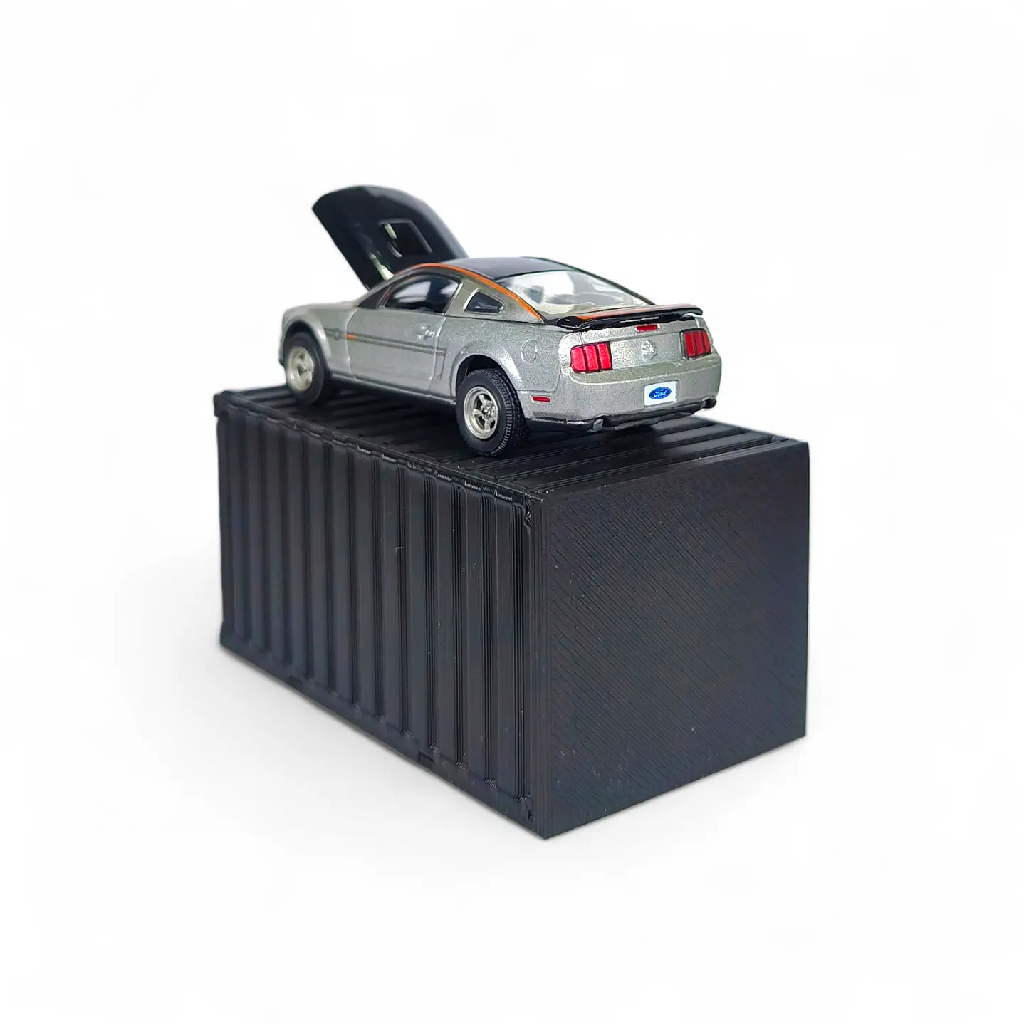 Ford Mustang AV8R 2009 A Escala 1:64 9