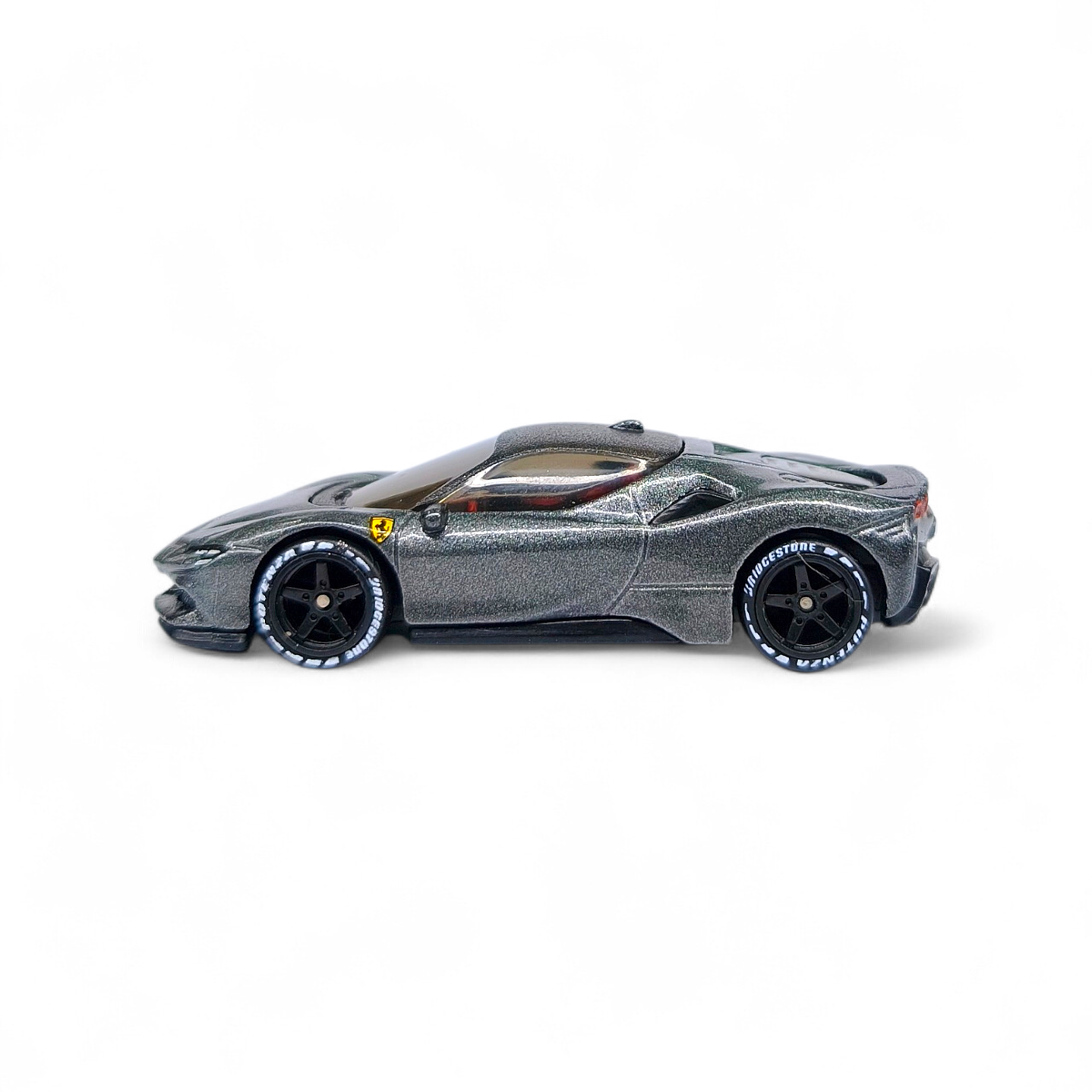 Ferrari SF90 Stralade Custom A Escala 1:64 2