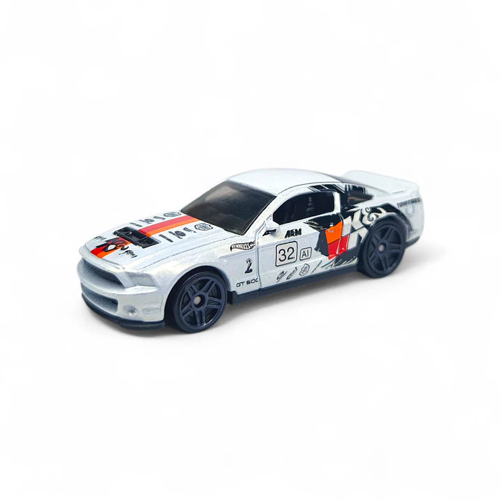 Shelby Mustang Gt500 2010 A Escala 1:64 (Usado) 1