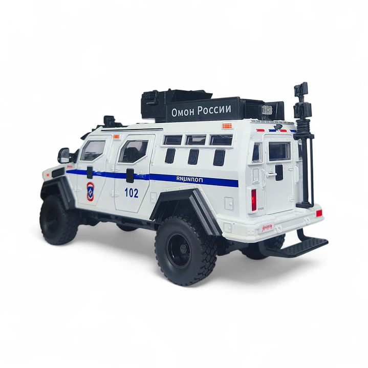 Camion Blindado De La Policia A Escala 1:24 5