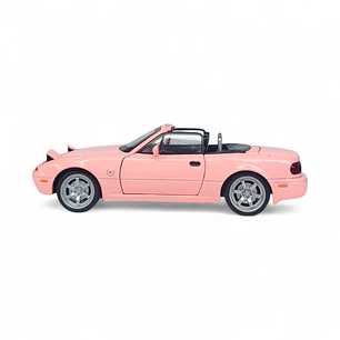 Mazda MX-5 Miata A Escala 1:32