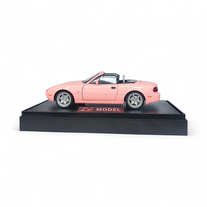 Mazda MX-5 Miata A Escala 1:32 6