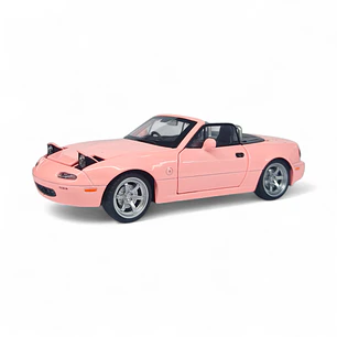 Mazda MX-5 Miata A Escala 1:32