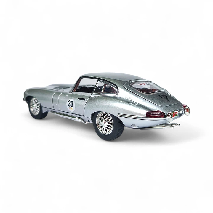 Jaguar E-type A Escala 1:24 7