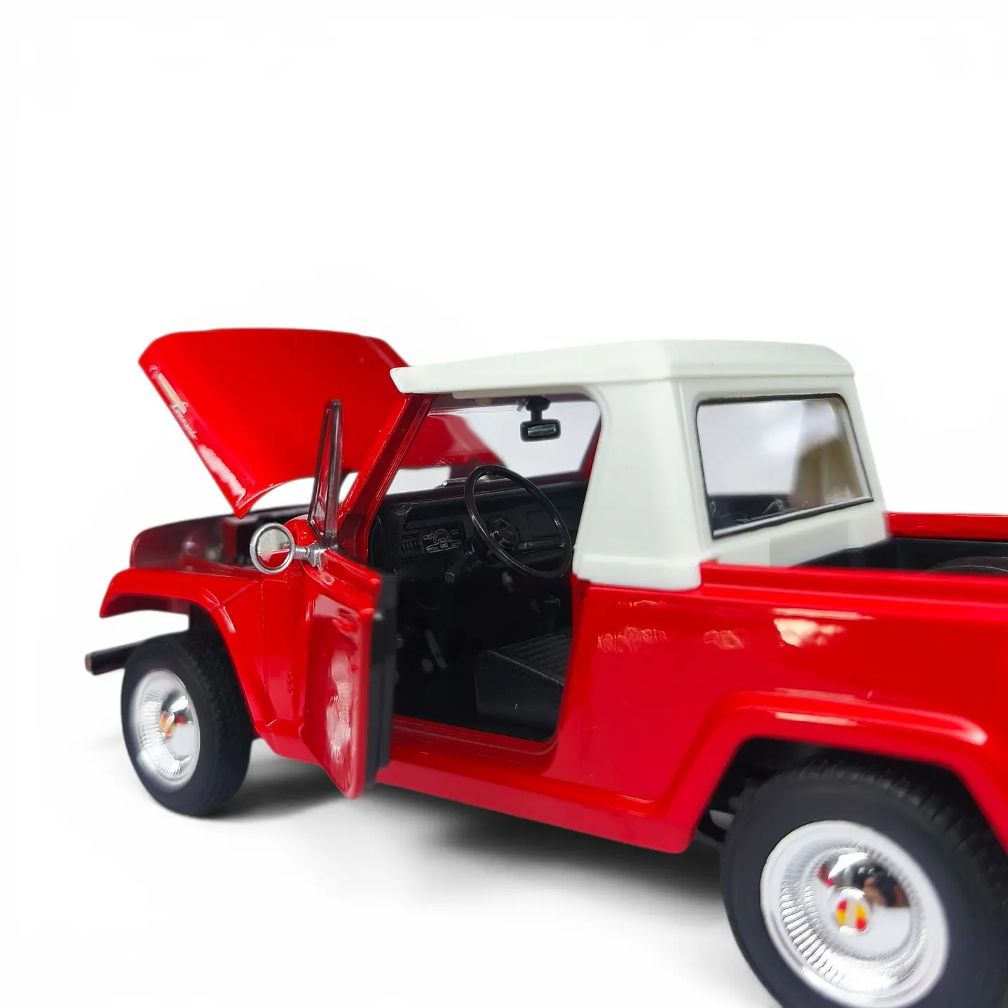 Jeep Comando A Escala 1:24 5