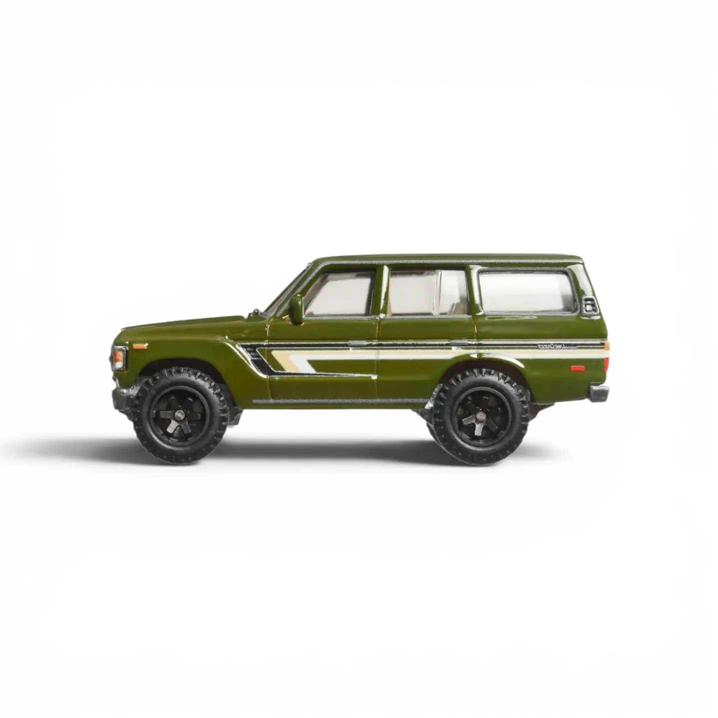 Toyota Land Cruiser Fj60 A Escala 1:64 2