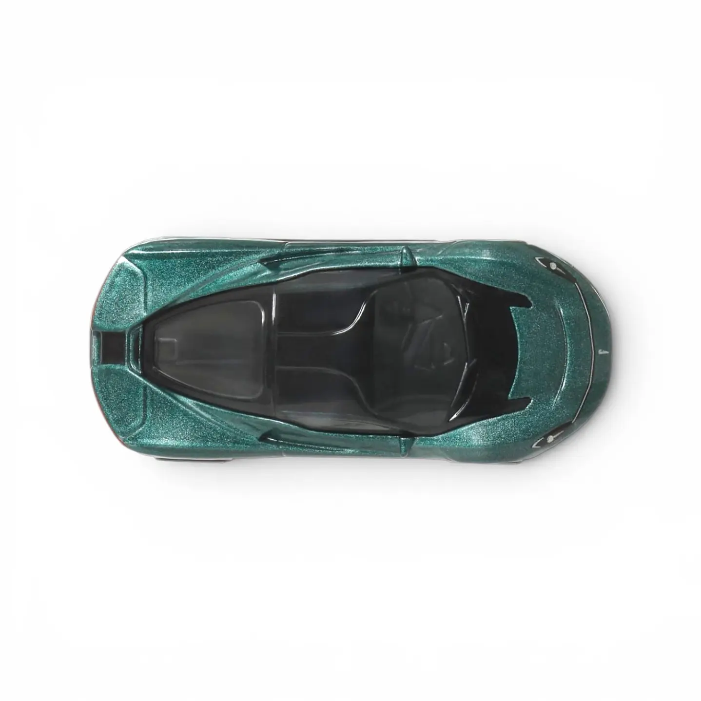 Automobili Pininfarina Battista A Escala 1:64 4