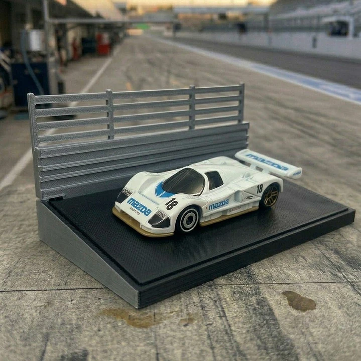 Diorama De Pista Carro A Escala 1:64 1