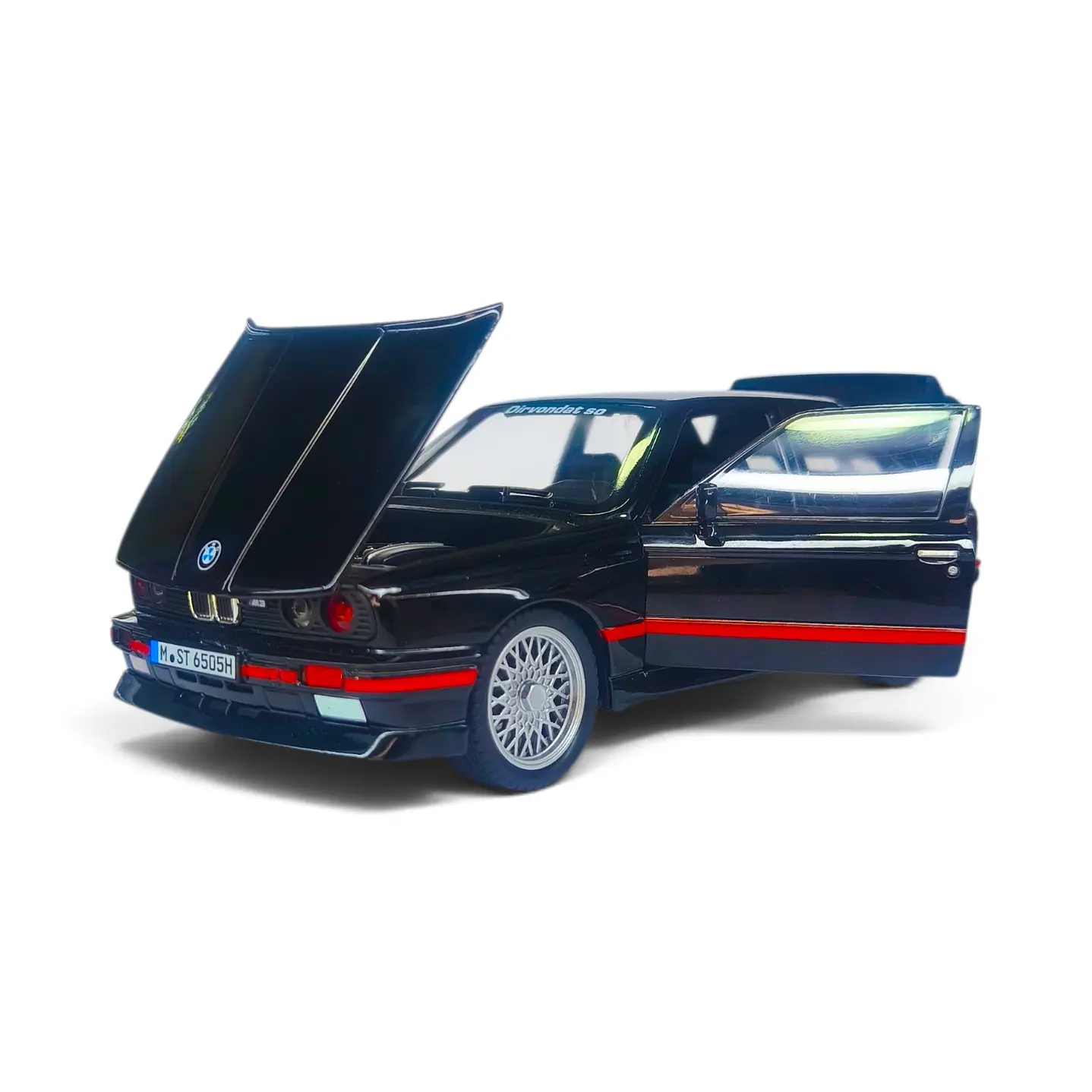 BMW M3 E30 A Escala 1:24 6