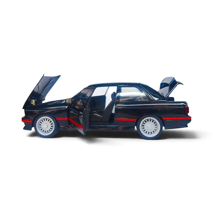 BMW M3 E30 A Escala 1:24 4