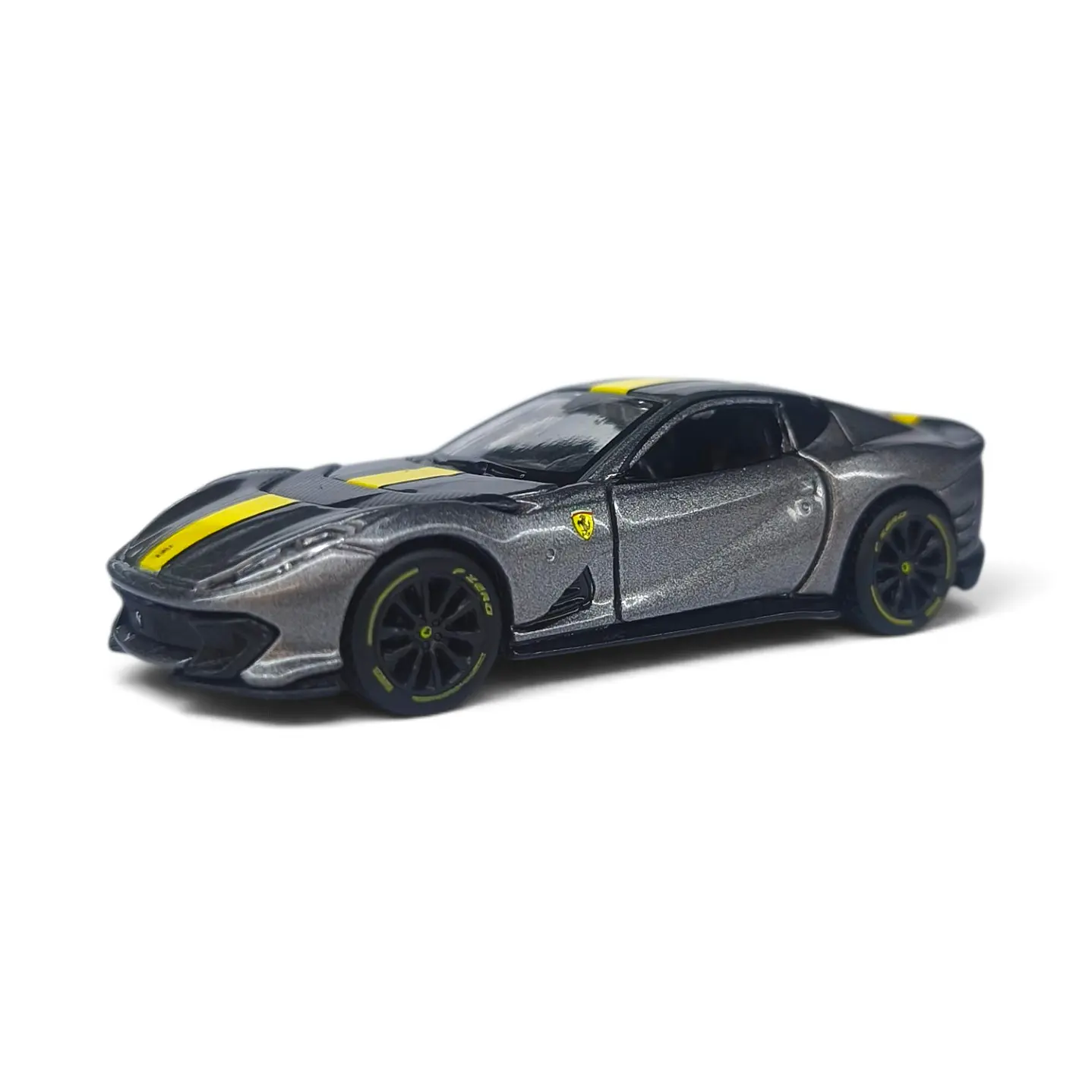 Ferrari 812 Competizione A Escala 1:64 2