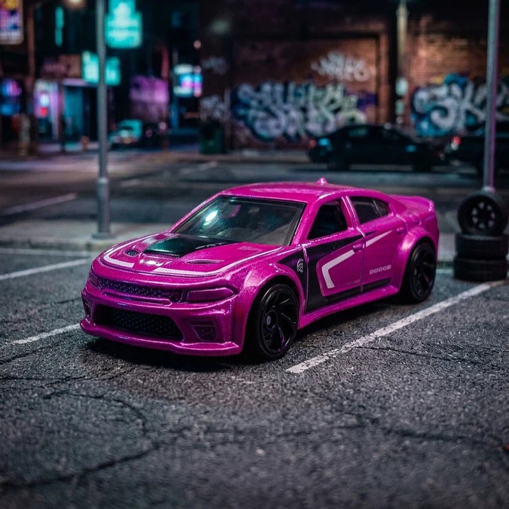 Dodge Charger Hellcat A Escala 1:64 1