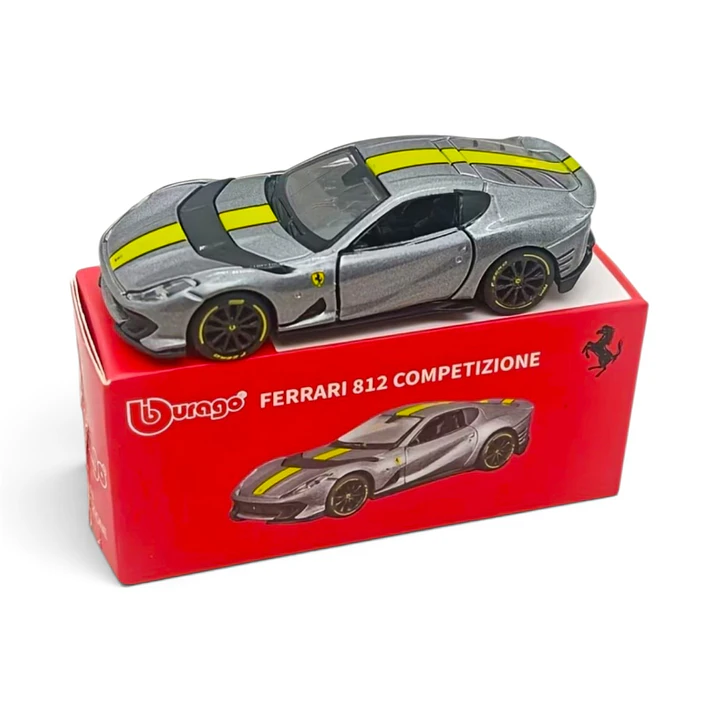 Ferrari 812 Competizione A Escala 1:64 7