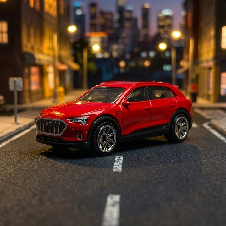 Audi E-Tron Modelo A Escala 1:64 1