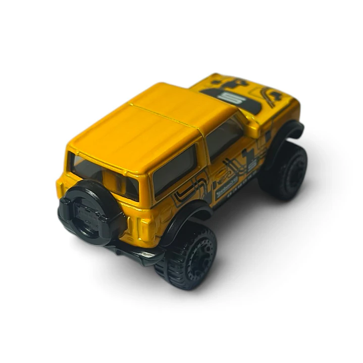 Ford Bronco 2021 A Escala 1:64 6