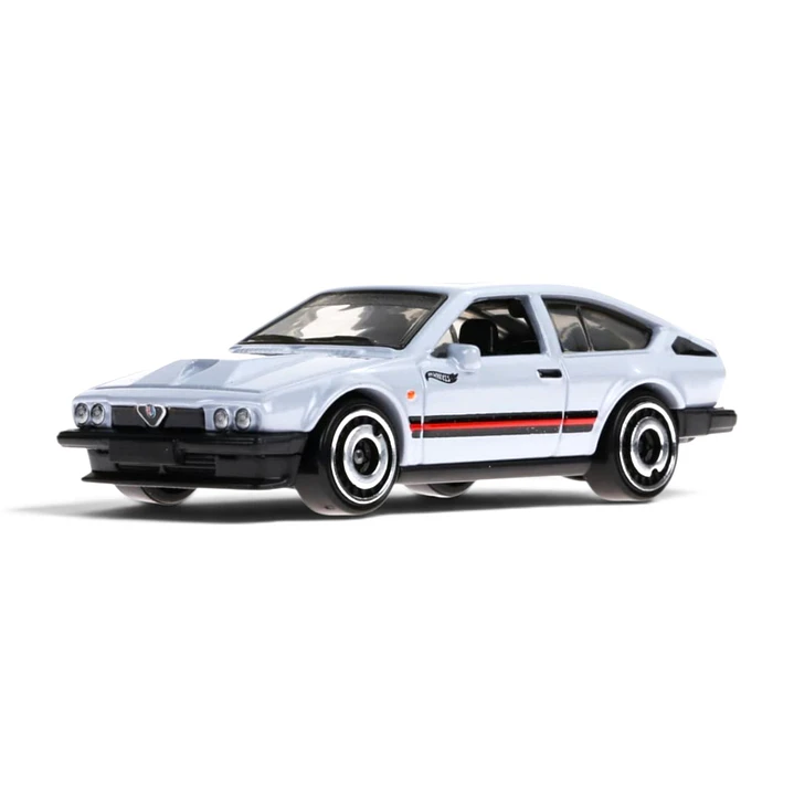 Alfa Romeo GTV6 3.0 Escala 1:64 4