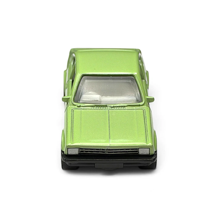 Opel Kadett C GT/E 1975 A Escala 1:64 3