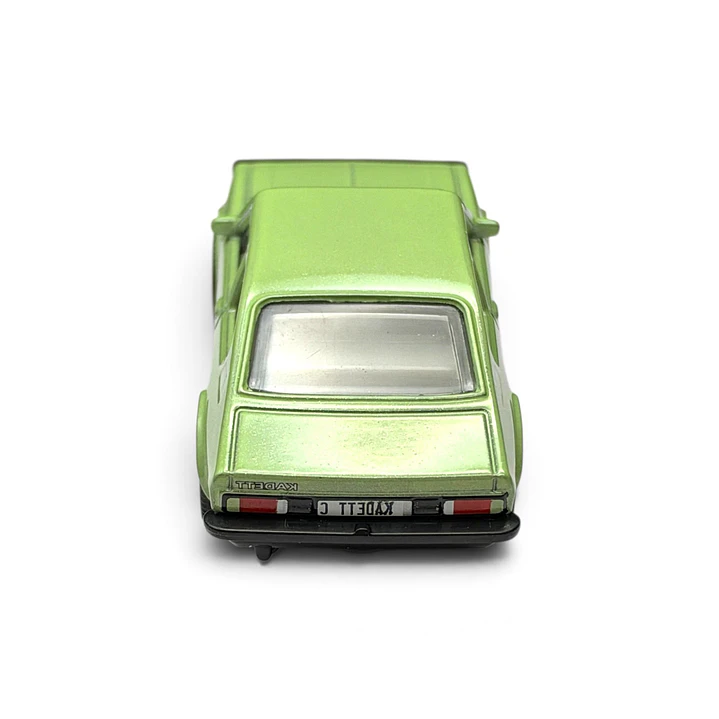 Opel Kadett C GT/E 1975 A Escala 1:64 5