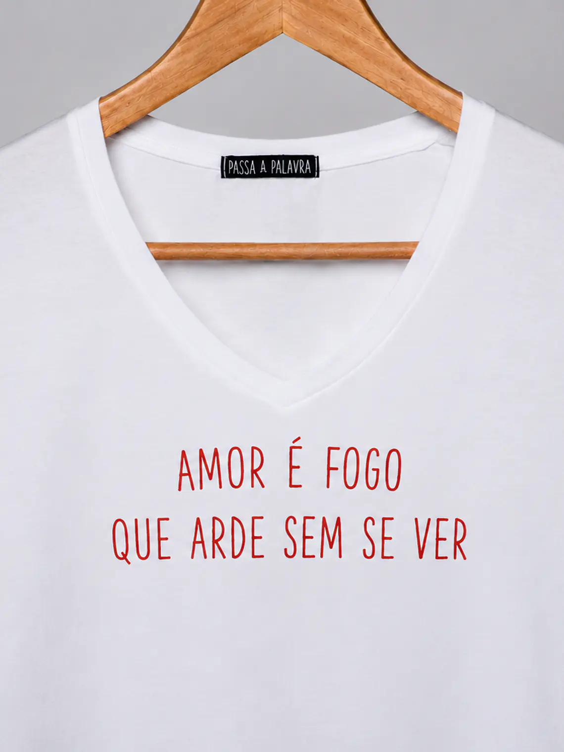 Amor é fogo que arde sem se ver 1