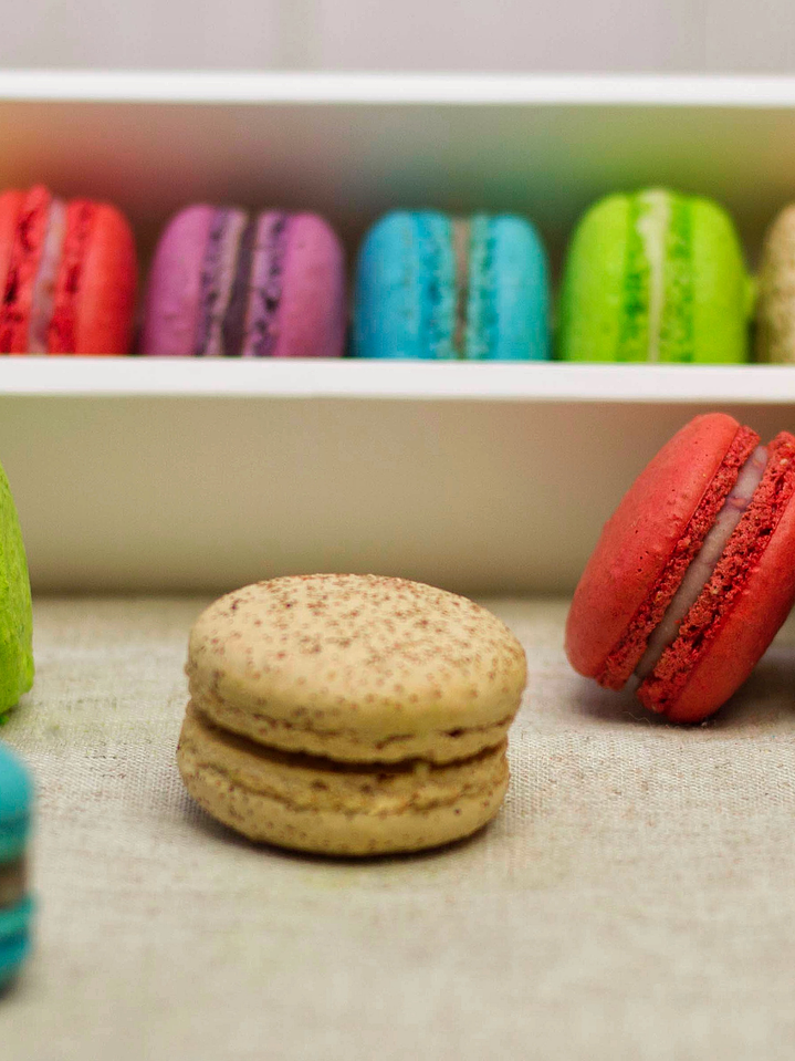 Caja blanca 6 macarons  3