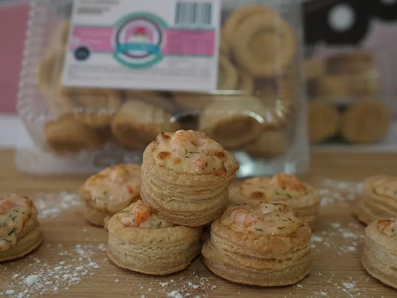 🥂 El Aperitivo que Roba Miradas: Volován de Camarón al Eneldo y Queso Gratinado