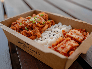 JEYUK BOKKEUM CON ARROZ