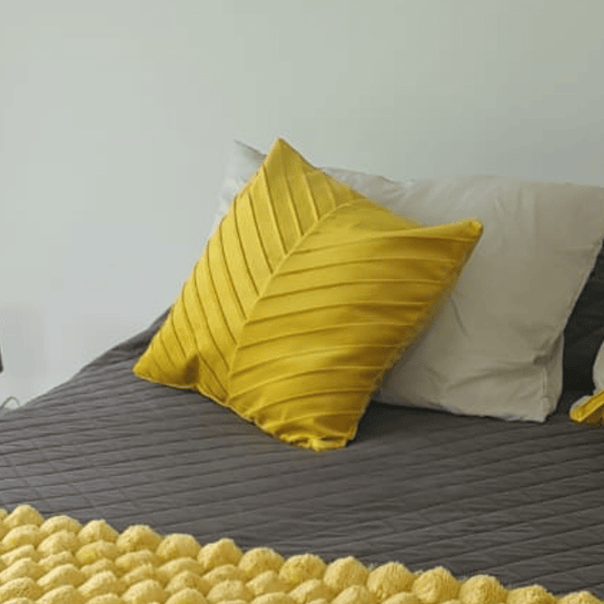 Funda Cojin Amarilla Lineas 43 X 40  3