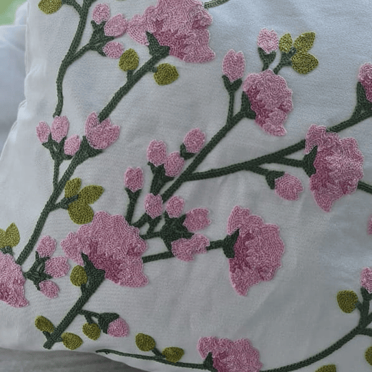 Funda Blanca Bordada Rosas Rosas 45x42 2