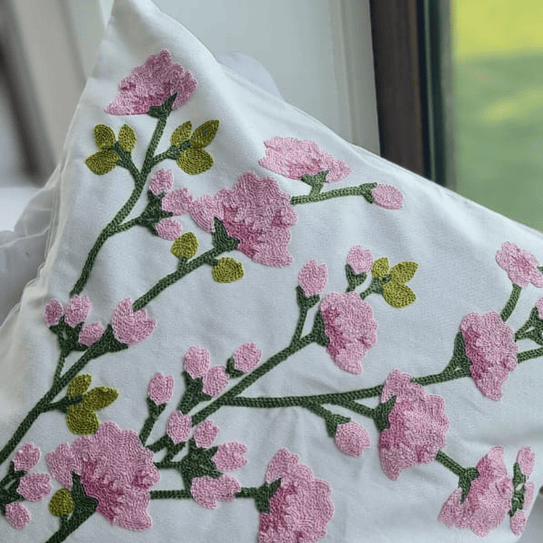 Funda Blanca Bordada Rosas Rosas 45x42 4