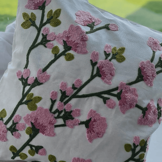 Funda Blanca Bordada Rosas Rosas 45x42 5