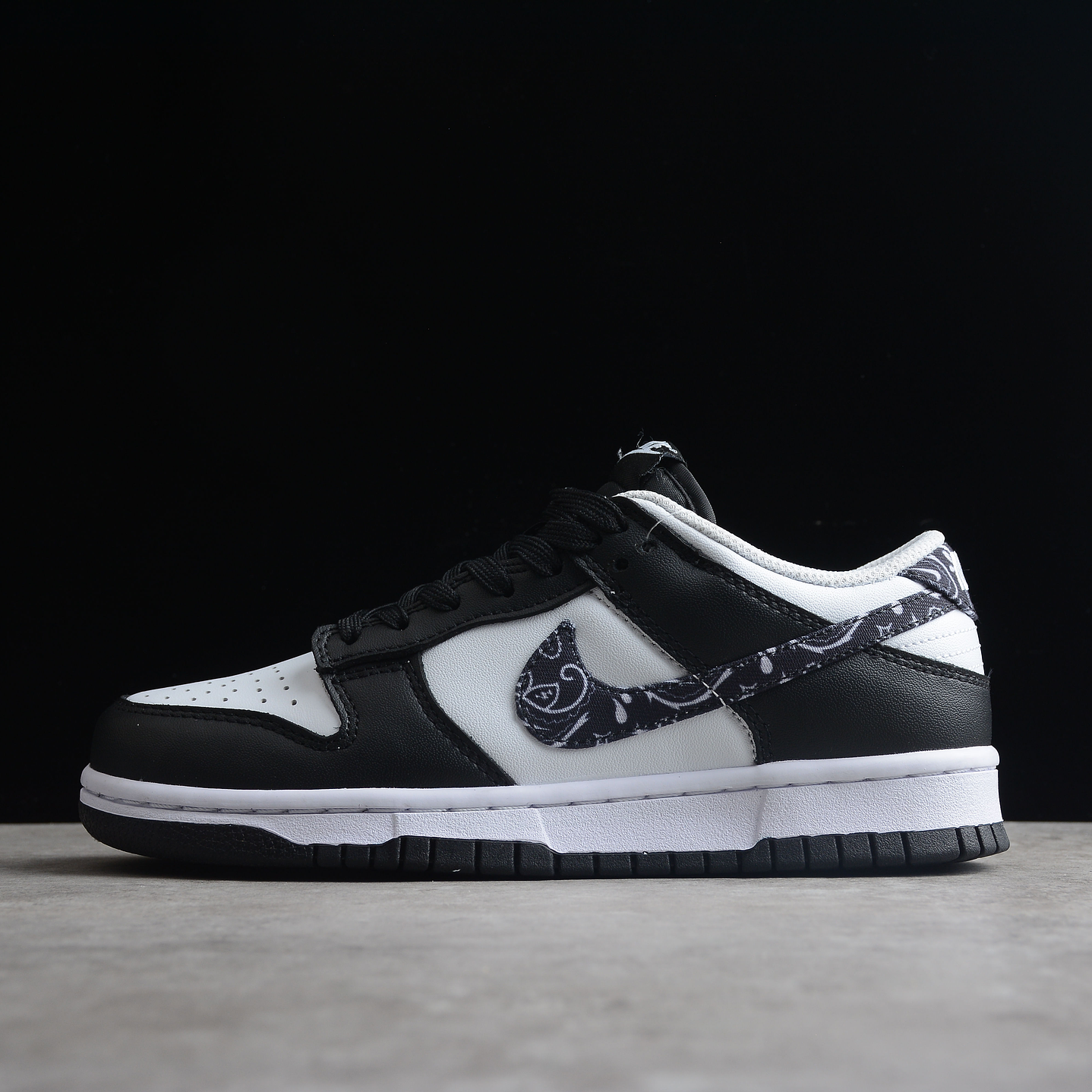 Dunk Low Black Paisley 1