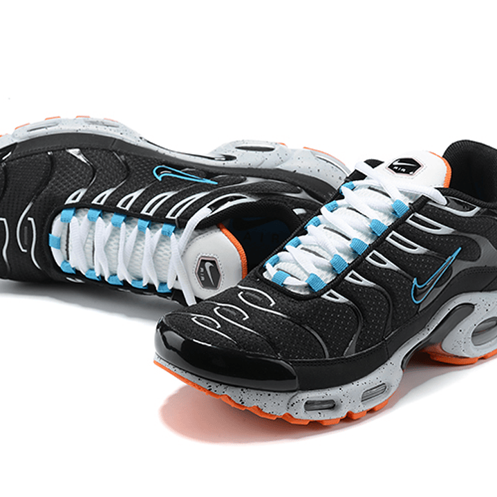 Air Max Plus TN Black Turf Orange 4