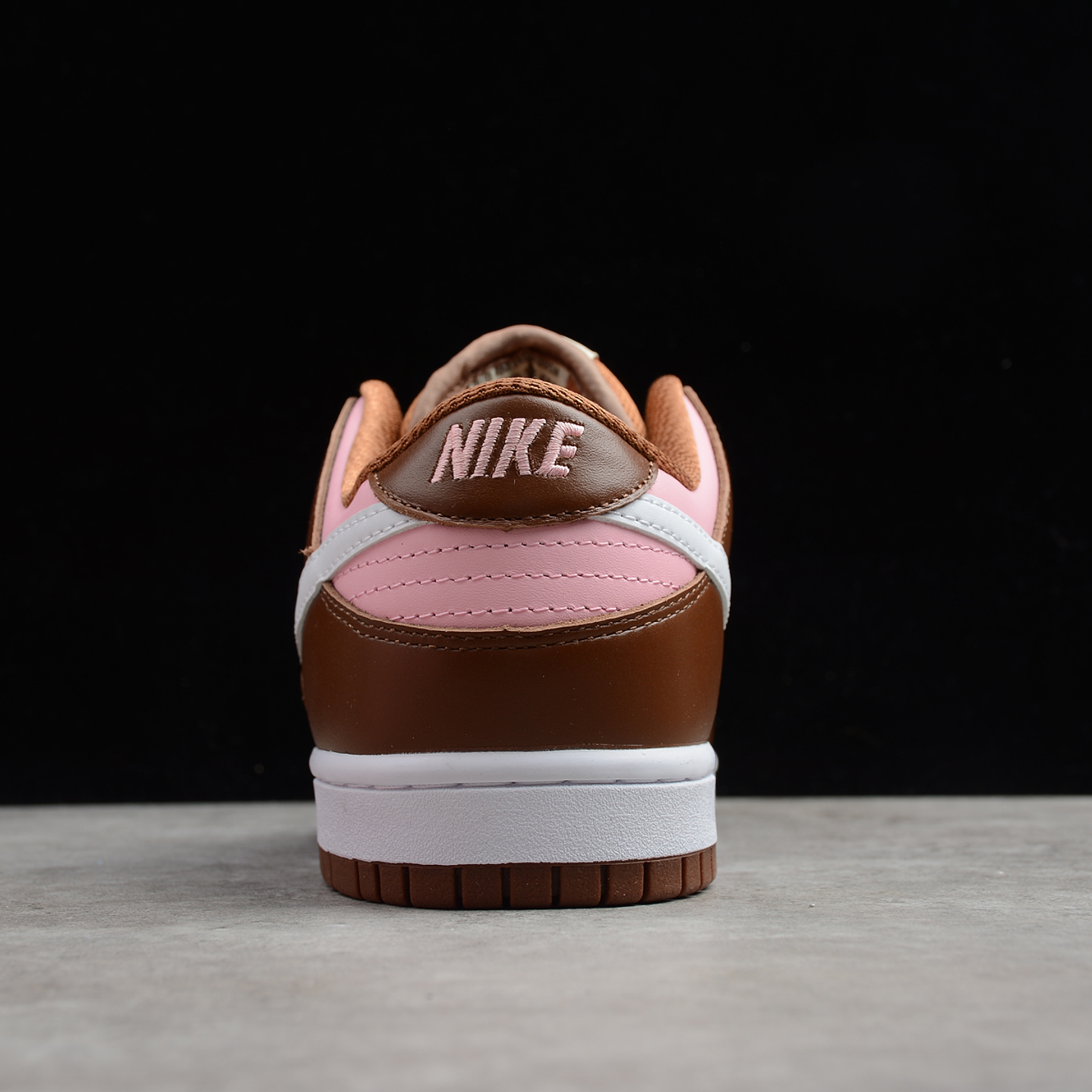 Dunk Low SB Stussy Cherry 4