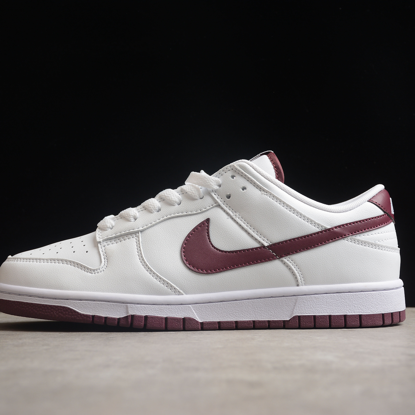 Dunk Low Night Maroon 1