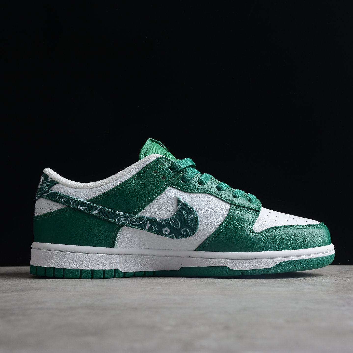 Dunk Low Paisley Green 2