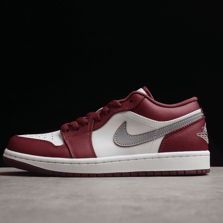 Jordan 1 Low Bordeaux 1