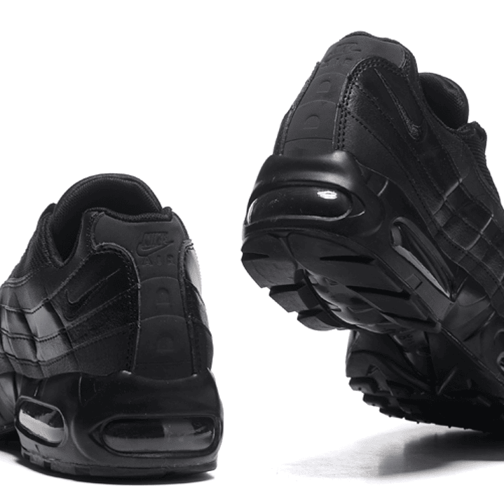 Air Max 95 Triple Black 5