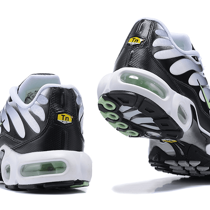 Air Max Plus TN Silver Mint 4