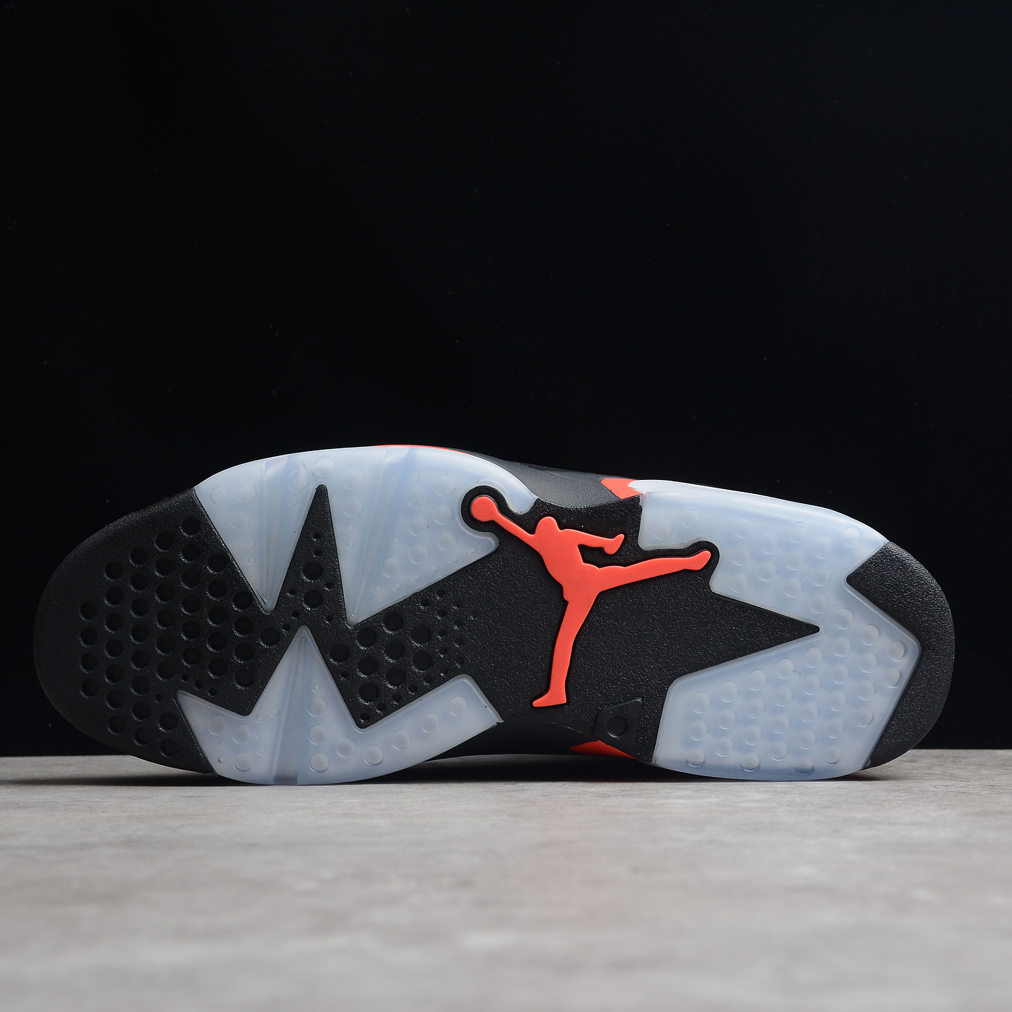 Jordan Retro 6 Infrared 3