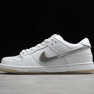 Dunk Low Diamond Supply White