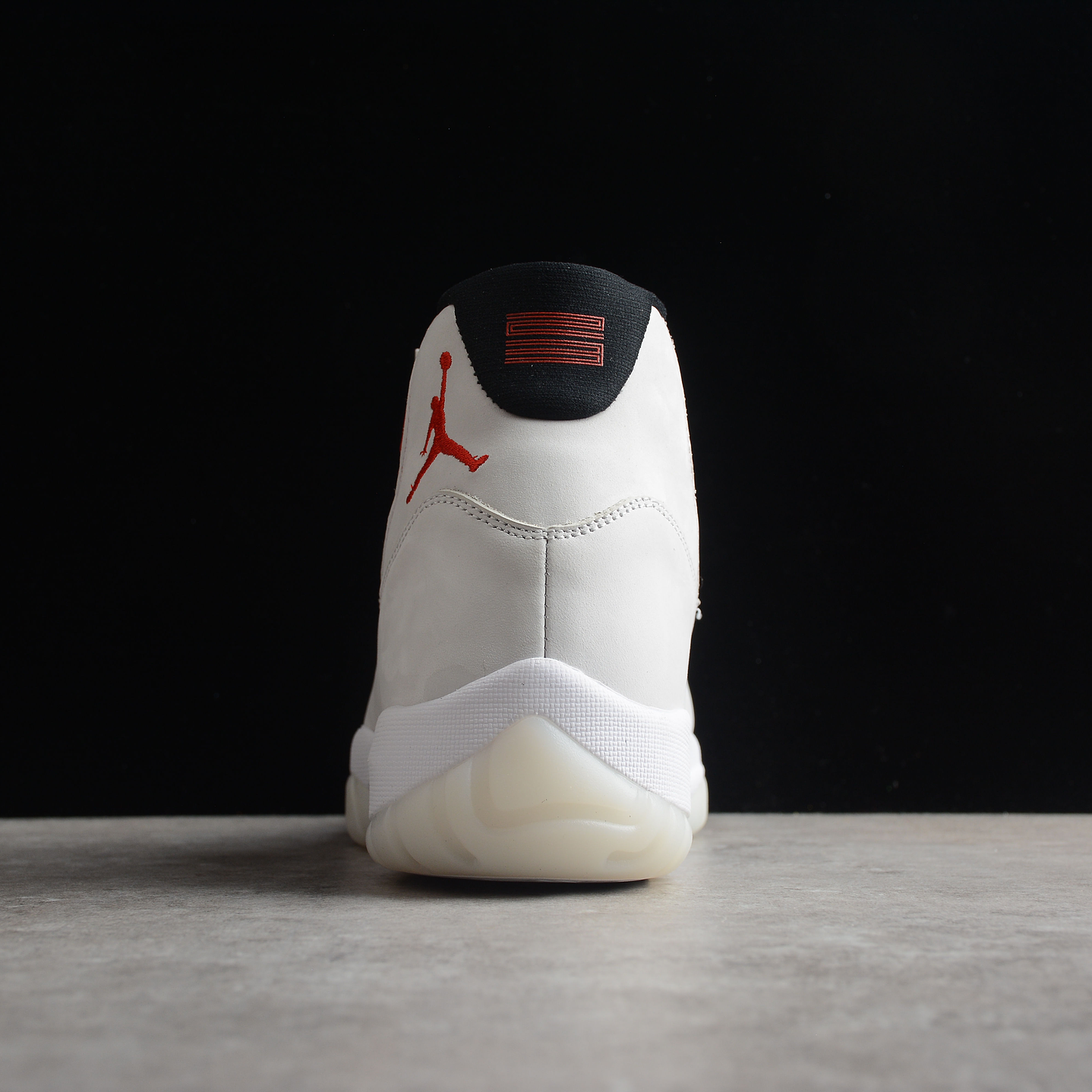 Jordan Retro 11 Platinum Tint 4