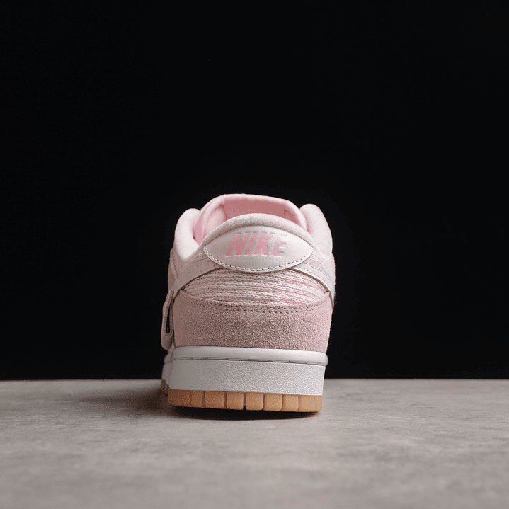 Dunk Low Teddy Bear Pink 4