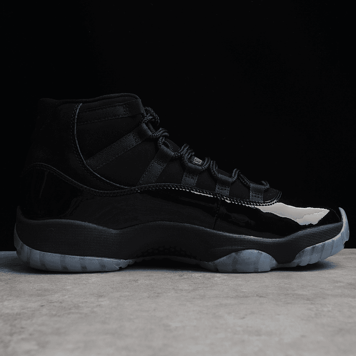 Jordan Retro 11 Cap And Gown 2