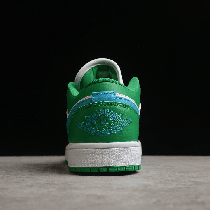 Jordan 1  Low Lucky Green Aquatone 3