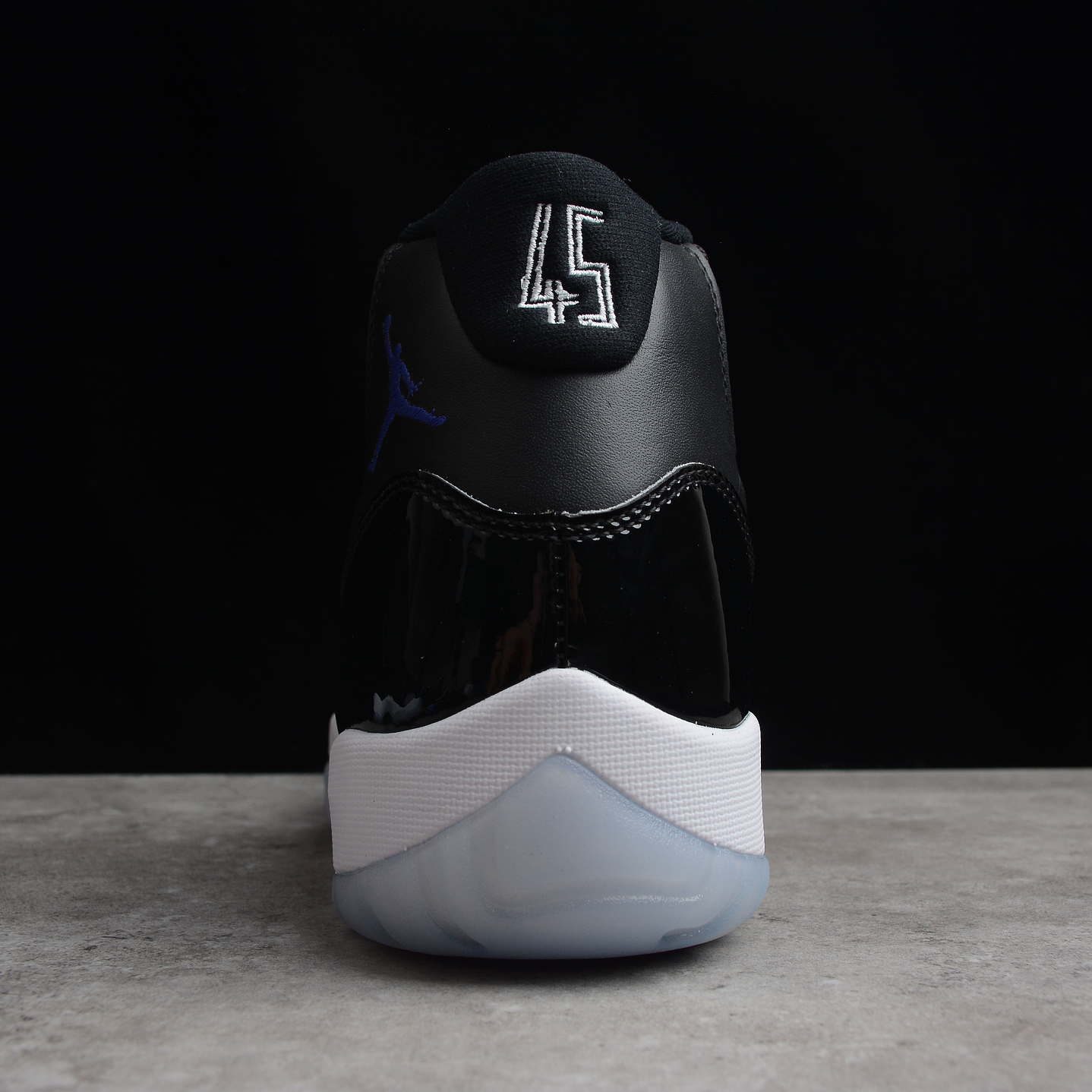 Jordan Retro 11 Space Jam 4