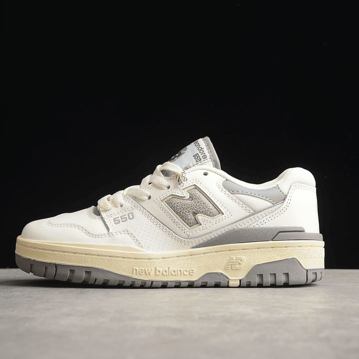 New Balance 550 Vintage Beige 1