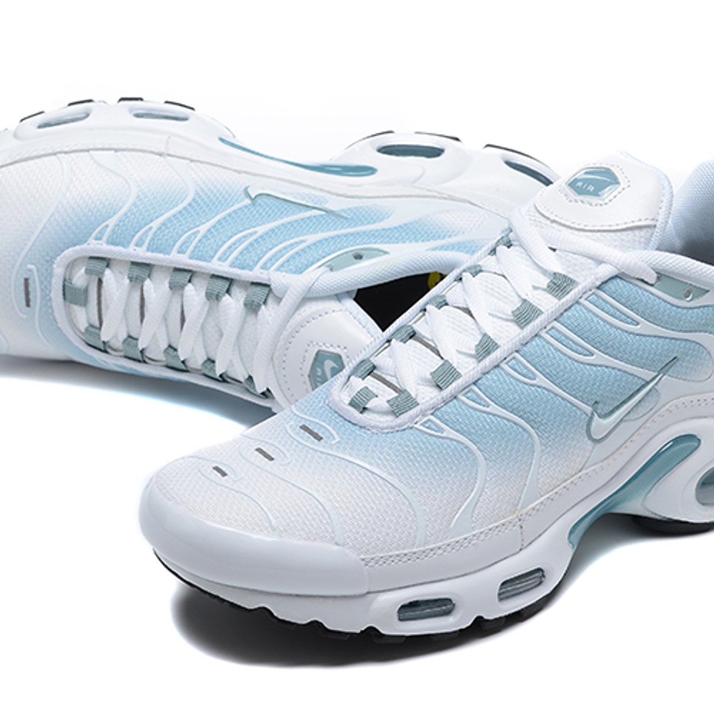 Air Max Plus TN White Glaciar Ice 4